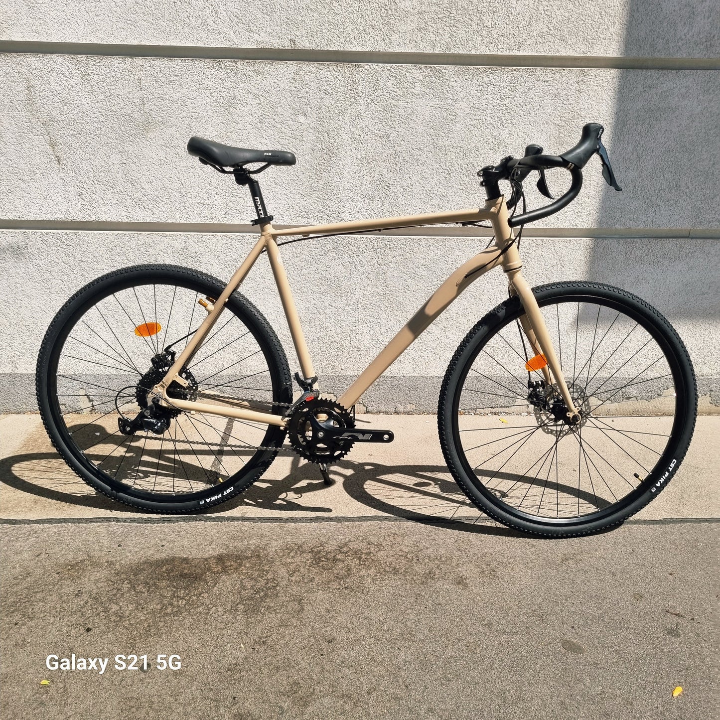 Gravel 58cm SORA 2x9 Gang Olive2