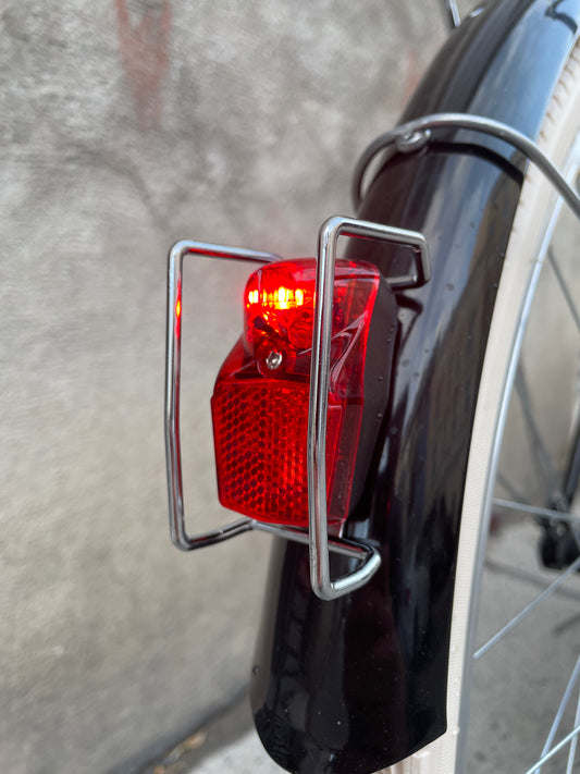 Retro-LED Rücklicht mit Schutzkäfig für Fahrräder