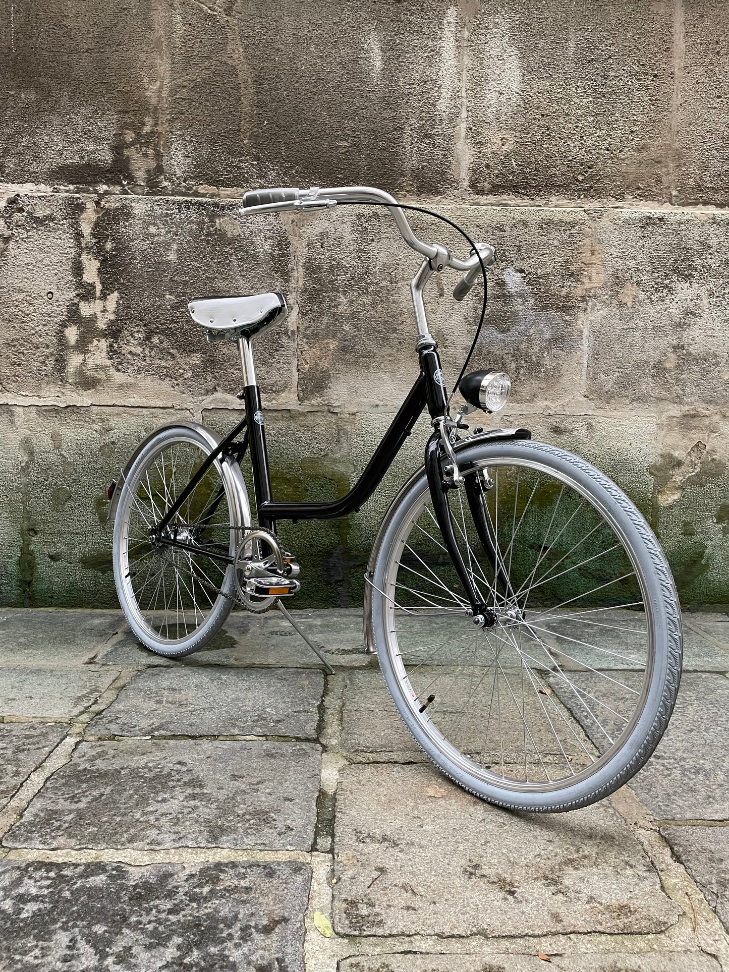 Glanzrad Uno 24 Zoll DELUXE Schwarz - Singlespeed mit Rücktritt