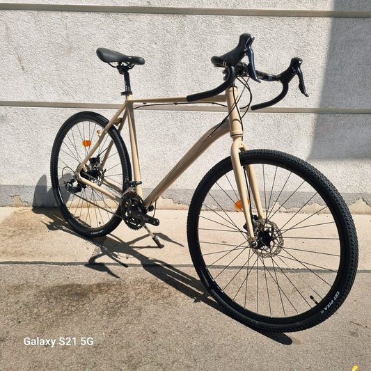 Gravel  58cm SORA 2x9 Gang Olive2